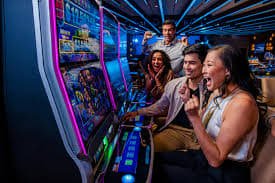 Philippine player checking 888ph withdrawal status on a mobile browser with GCash app open