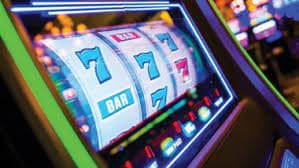 888ph online gaming platform hero image showing sports betting and casino games for Filipino players